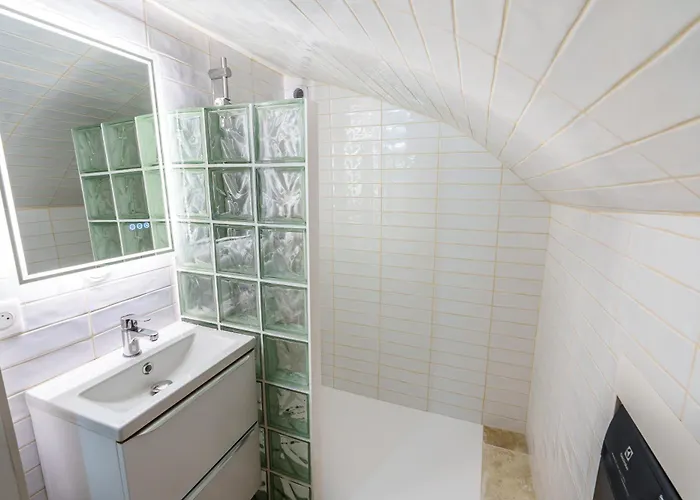 2 Pieces Coeur Du Vieil Apartman